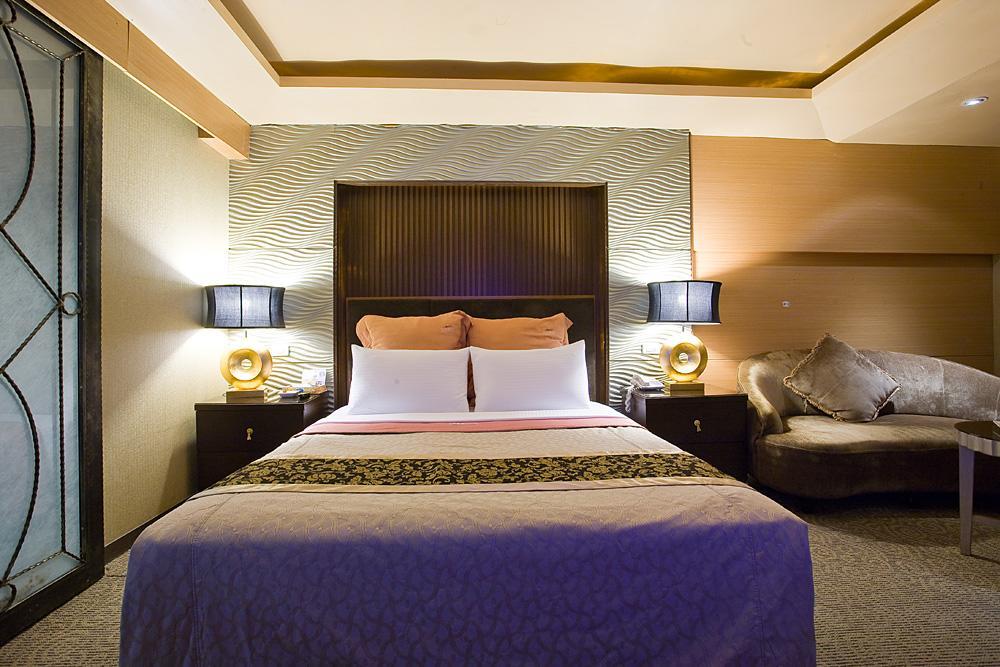 Crystal Business Motel Hsinchu City Exterior photo