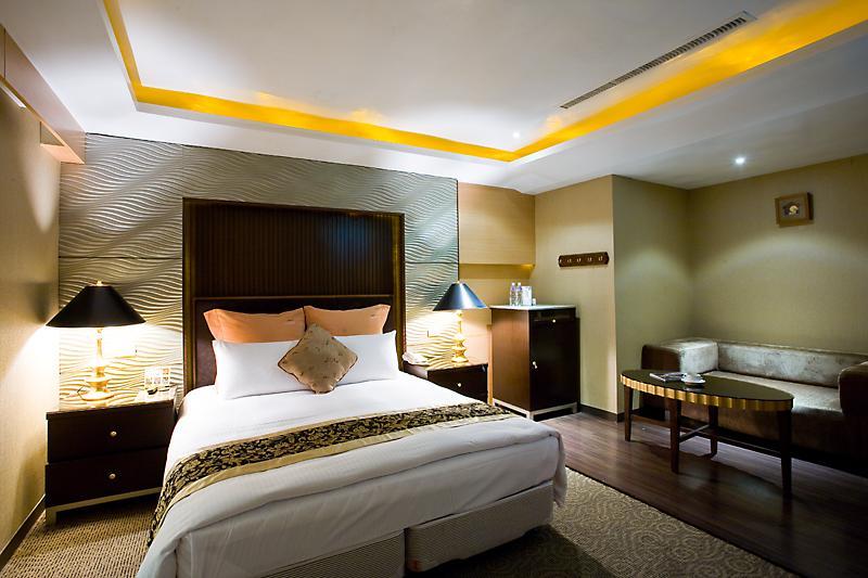 Crystal Business Motel Hsinchu City Exterior photo