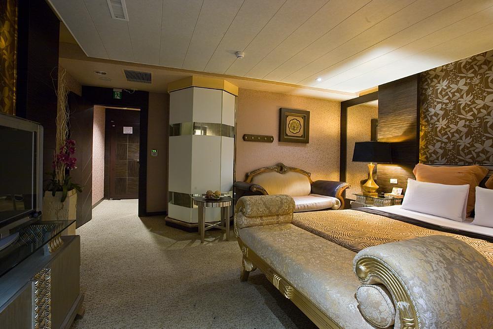 Crystal Business Motel Hsinchu City Exterior photo