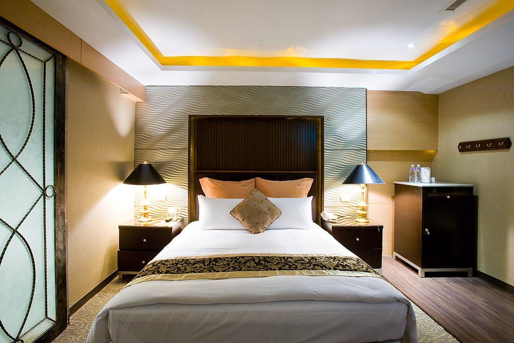 Crystal Business Motel Hsinchu City Exterior photo
