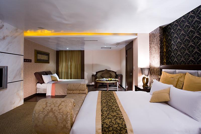 Crystal Business Motel Hsinchu City Exterior photo