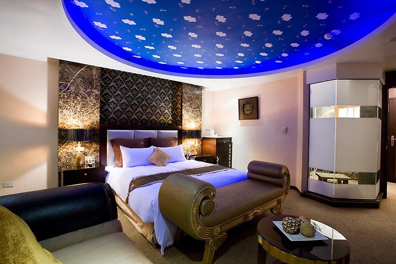 Crystal Business Motel Hsinchu City Exterior photo