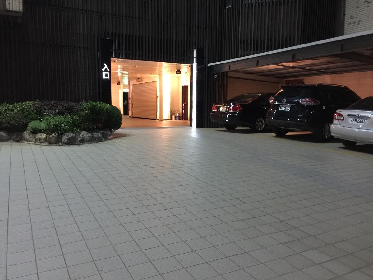 Crystal Business Motel Hsinchu City Exterior photo