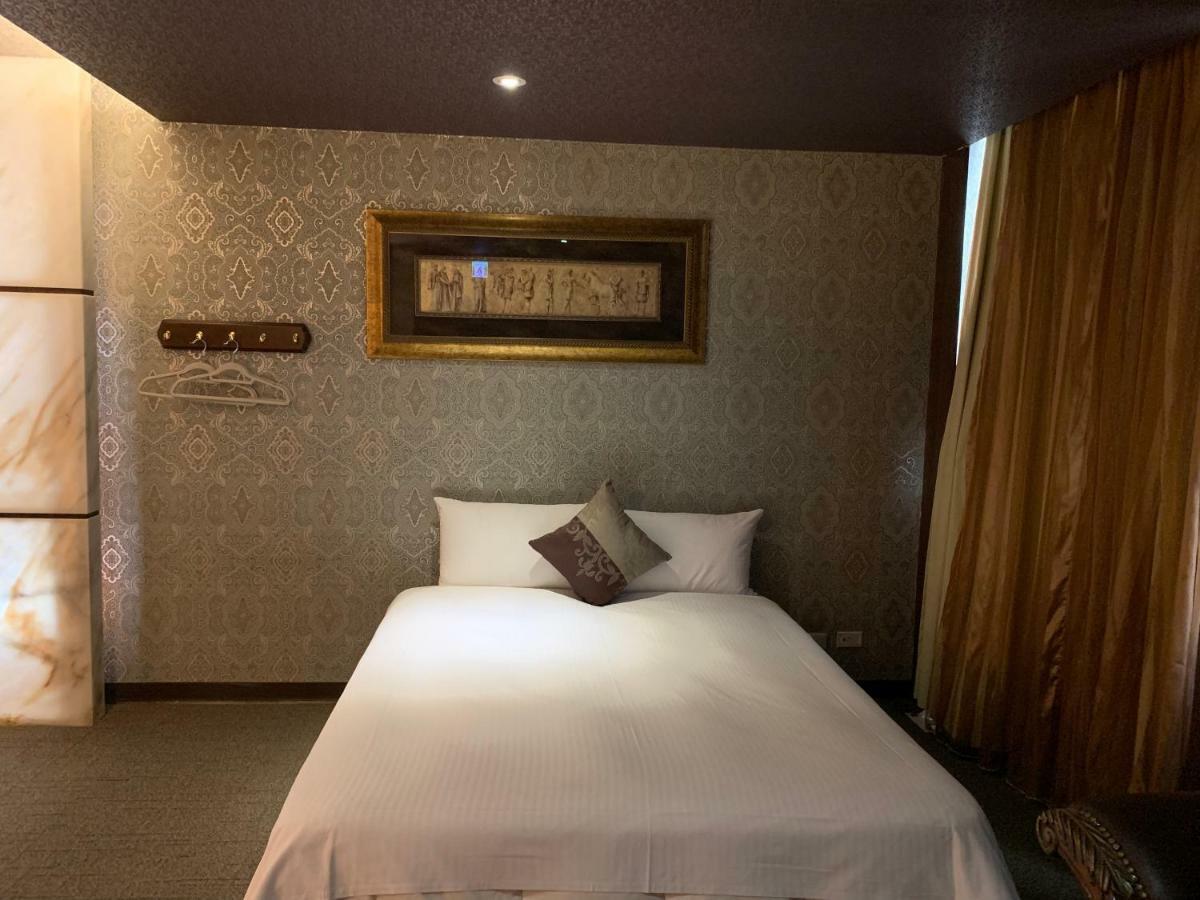 Crystal Business Motel Hsinchu City Exterior photo